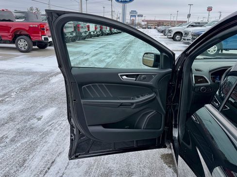 Used 2024 Ford Edge ST w/ Cargo Accessory Package image 12