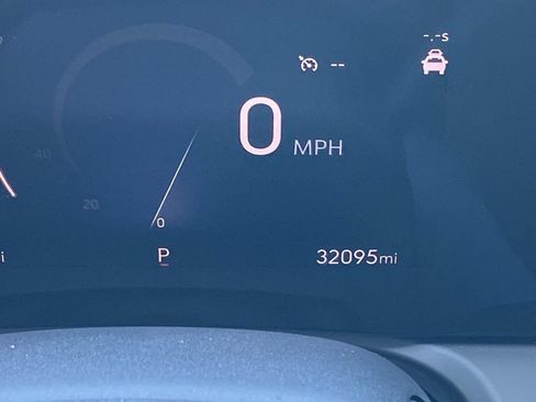 Used 2025 Buick Encore GX Preferred FWD image 8