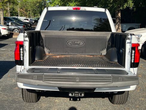 New 2025 Ford F150 Lightning Flash AWD/4WD image 16