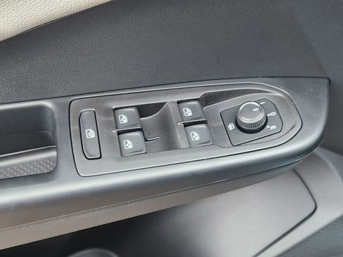 New 2026 Volkswagen Taos SEL AWD/4WD image 5