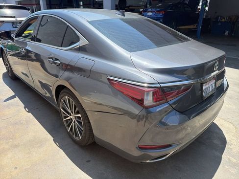 Used 2024 Lexus ES 350 w/ Premium Package FWD image 5