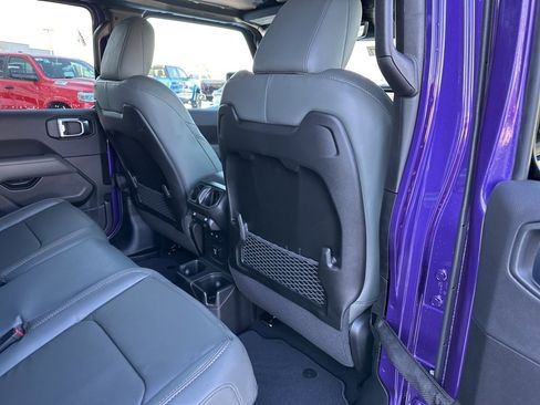 New 2026 Jeep Gladiator Mojave image 47