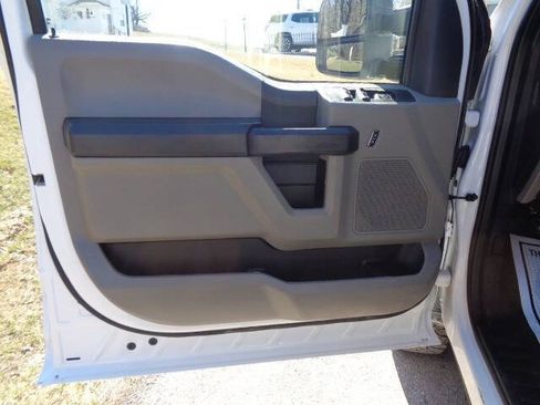 Used 2022 Ford F250 XL w/ Power Equipment Group AWD/4WD image 11