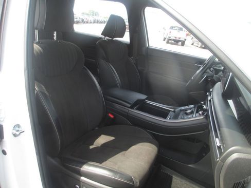 Used 2025 Hyundai Palisade Calligraphy AWD/4WD image 24