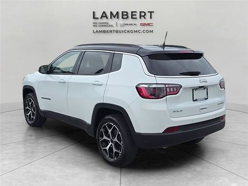 Used 2026 Jeep Compass Limited AWD/4WD image 3