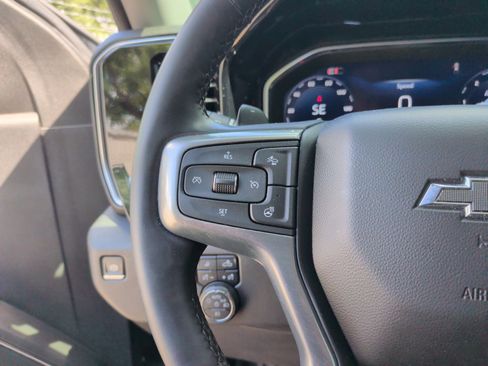 Used 2024 Chevrolet Silverado 1500 RST AWD/4WD image 18