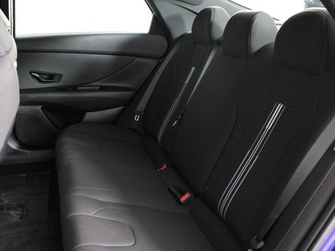 Certified 2025 Hyundai Elantra Sport image 21