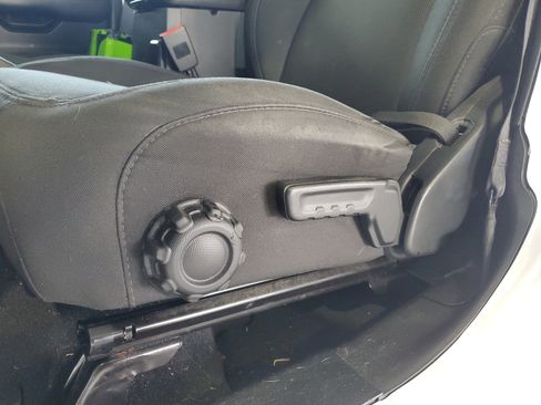 Used 2018 Jeep Wrangler Unlimited Sport AWD/4WD image 19