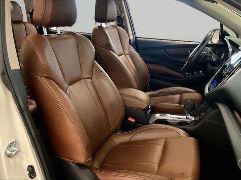 Used 2023 Subaru Ascent Touring AWD/4WD image 8