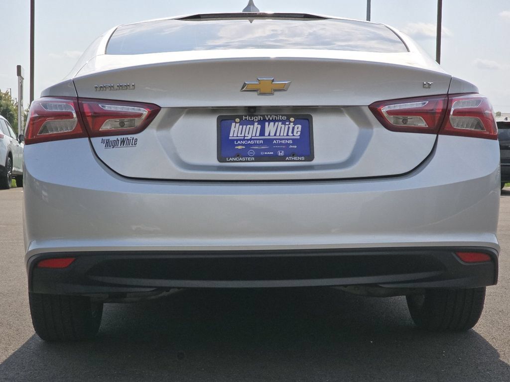 Used 2022 Chevrolet Malibu LT FWD image 17