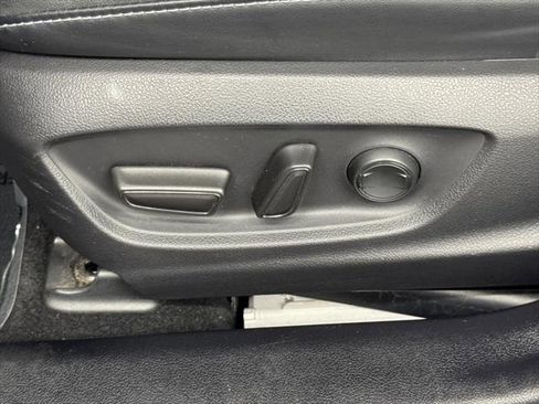 Certified 2020 Toyota Prius Prime Limited image 23