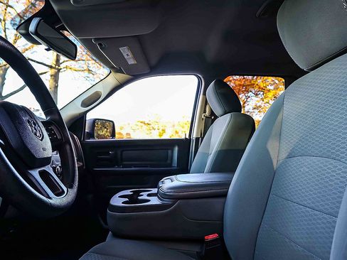 Used 2016 RAM 1500 Express image 8