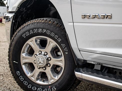 Used 2025 RAM 2500 Big Horn AWD/4WD image 13