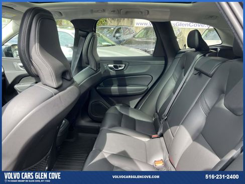 Certified 2025 Volvo XC60 B5 Core w/ Protection Package Premier image 9