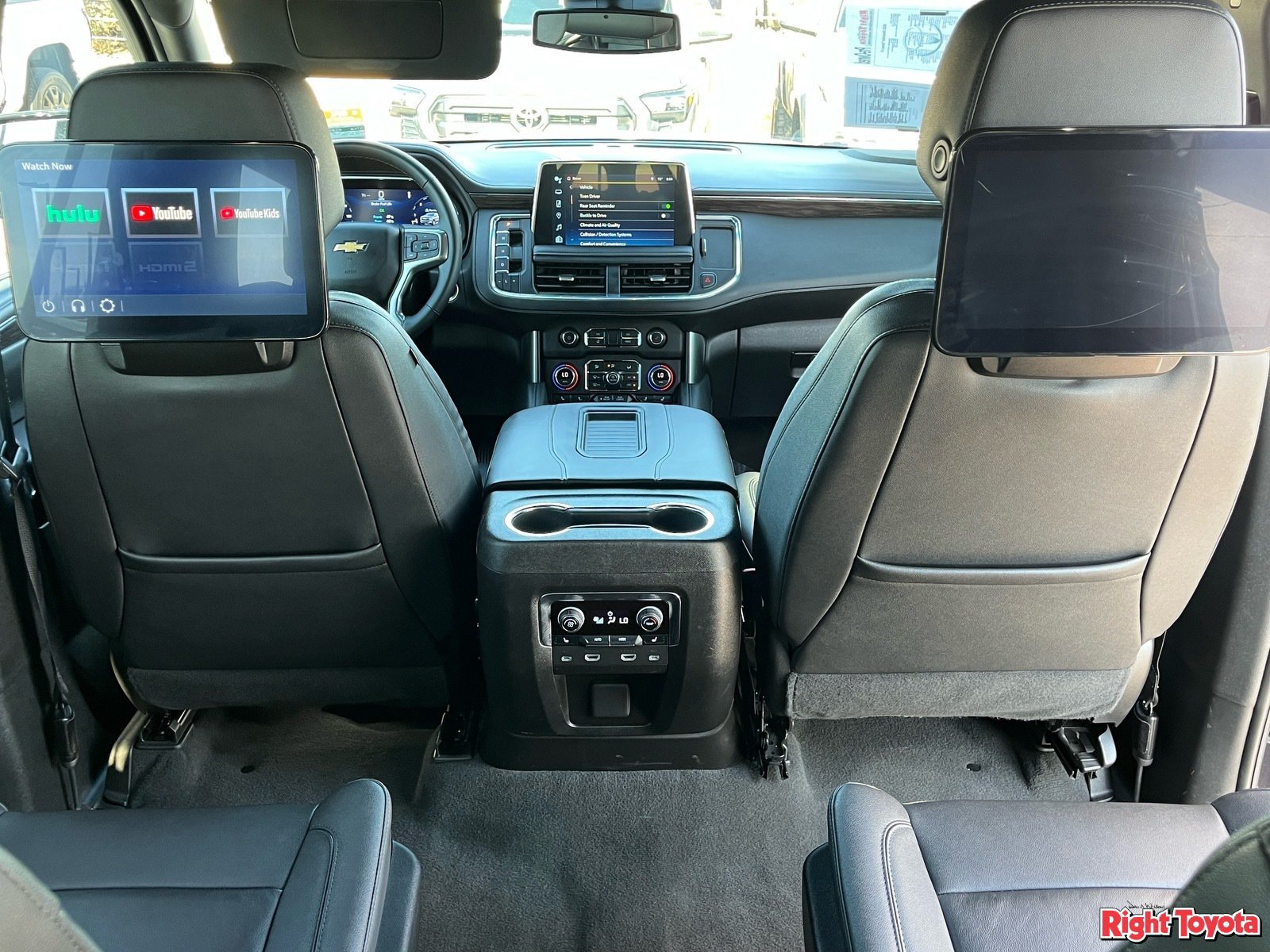 Used 2023 Chevrolet Tahoe LT w/ Luxury Package AWD/4WD image 19