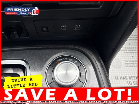 Used 2024 Nissan Armada SV image 33