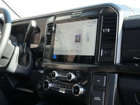 New 2026 Ford F250 Lariat w/ Black Appearance Package AWD/4WD image 18