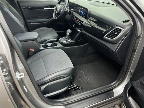 Certified 2024 Kia Seltos S image 30