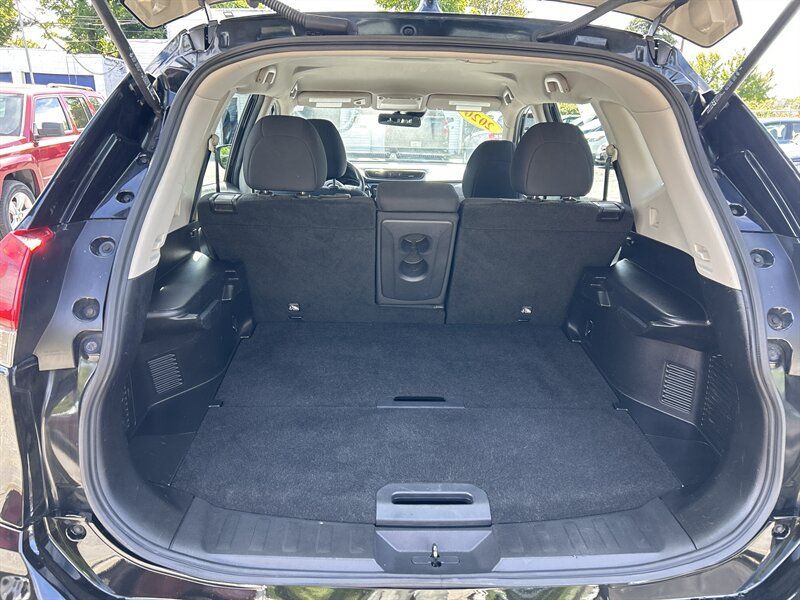 Used 2020 Nissan Rogue S AWD/4WD image 8