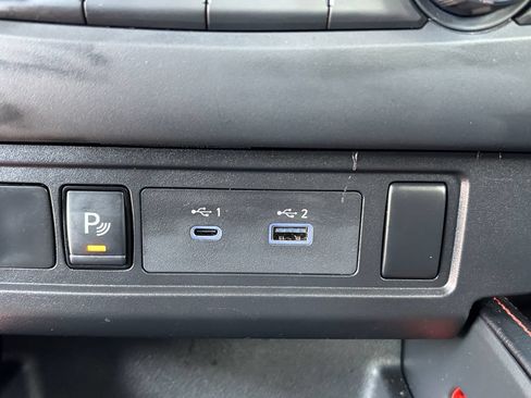 Used 2025 Nissan Frontier PRO-4X AWD/4WD image 27