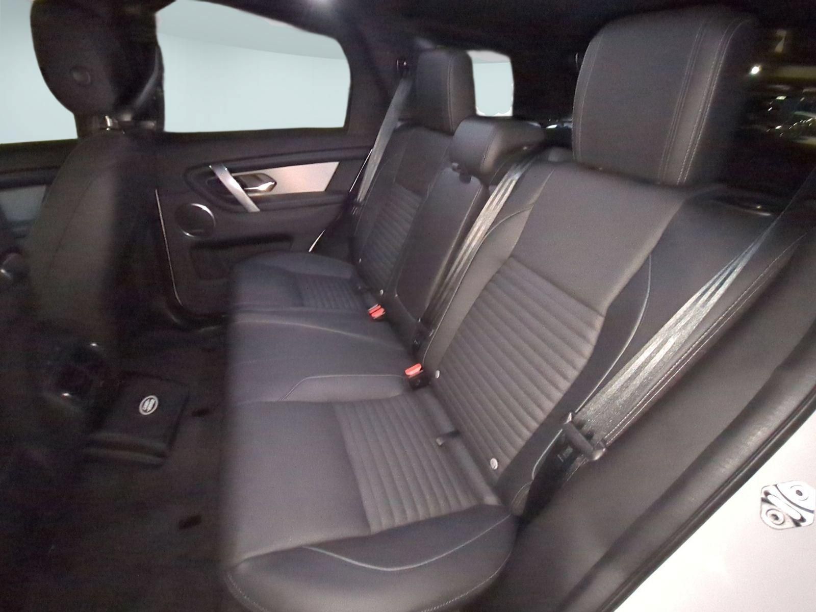 New 2026 Land Rover Discovery Sport Landmark AWD/4WD image 25