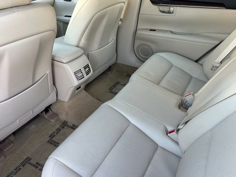 Used 2014 Lexus ES 350 w/ Premium Package image 27