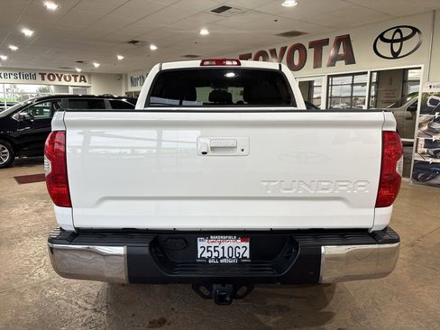 Used 2017 Toyota Tundra SR5 image 9