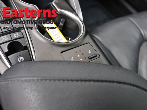 Used 2022 Toyota Camry XLE FWD image 21