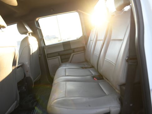 Used 2020 Ford F350 XL w/ Power Equipment Group image 19