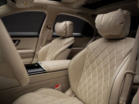 Used 2023 Mercedes-Benz S 580 4MATIC Sedan image 61