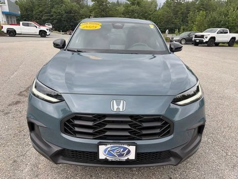Used 2025 Honda HR-V Sport image 2
