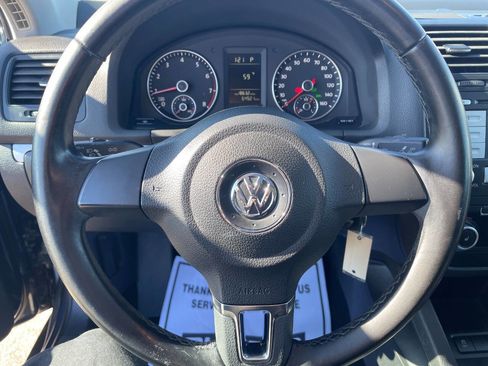 Used 2010 Volkswagen Jetta SE image 17