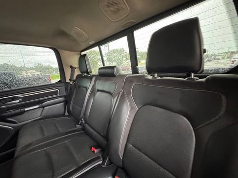 Used 2019 RAM 1500 Laramie AWD/4WD image 21