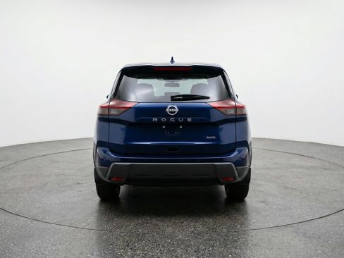 Used 2025 Nissan Rogue SV image 7