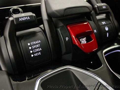 Used 2023 Lamborghini Urus S image 36