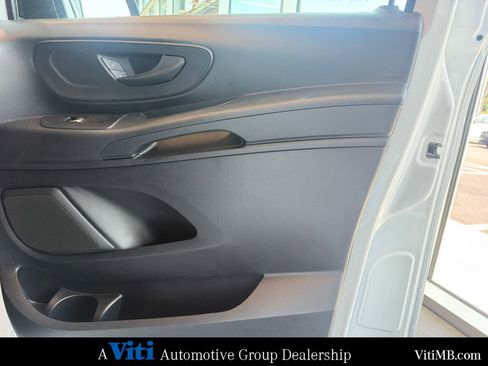 Used 2023 Mercedes-Benz Metris image 25
