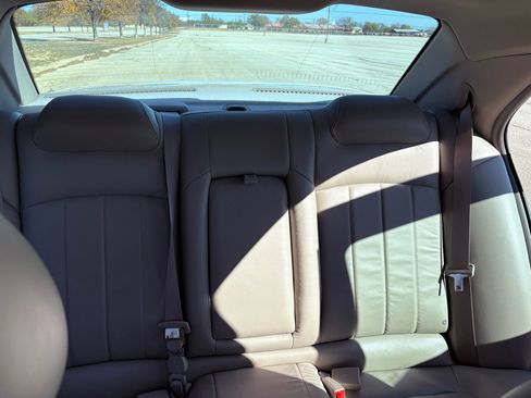 Used 2004 Lincoln LS image 24