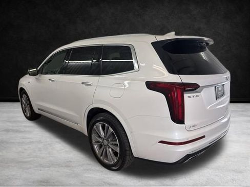 Used 2022 Cadillac XT6 Premium Luxury w/ Technology Package image 8