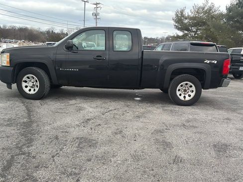 Used 2010 Chevrolet Silverado 1500 W/T image 14