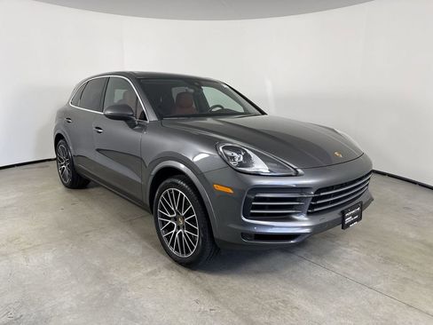 Certified 2023 Porsche Cayenne Platinum Edition AWD/4WD image 9