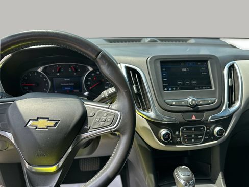 Used 2019 Chevrolet Equinox LT FWD image 25