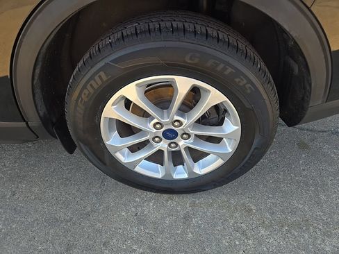 Used 2022 Ford Escape SE w/ Convenience Package FWD image 20