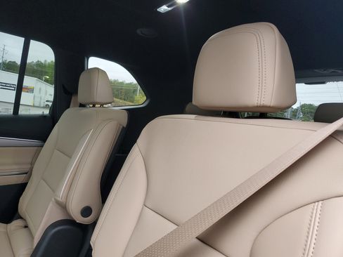 New 2026 Buick Enclave Preferred w/ Power Package image 9