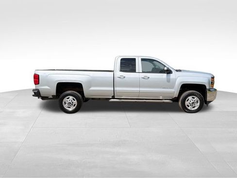 Used 2018 Chevrolet Silverado 2500 LT AWD/4WD image 2