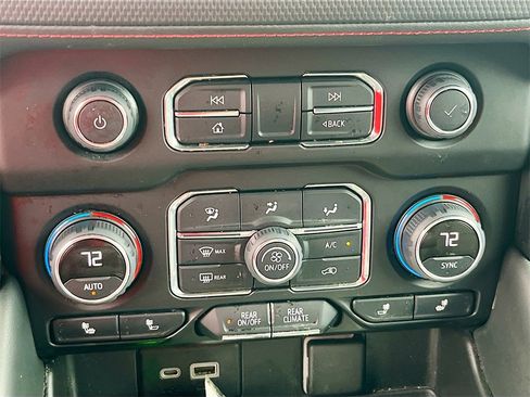 Used 2022 Chevrolet Tahoe RST image 16