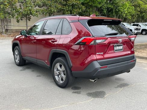 Used 2025 Toyota RAV4 XLE AWD/4WD image 5