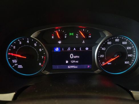 Used 2020 Chevrolet Traverse LT AWD/4WD image 23