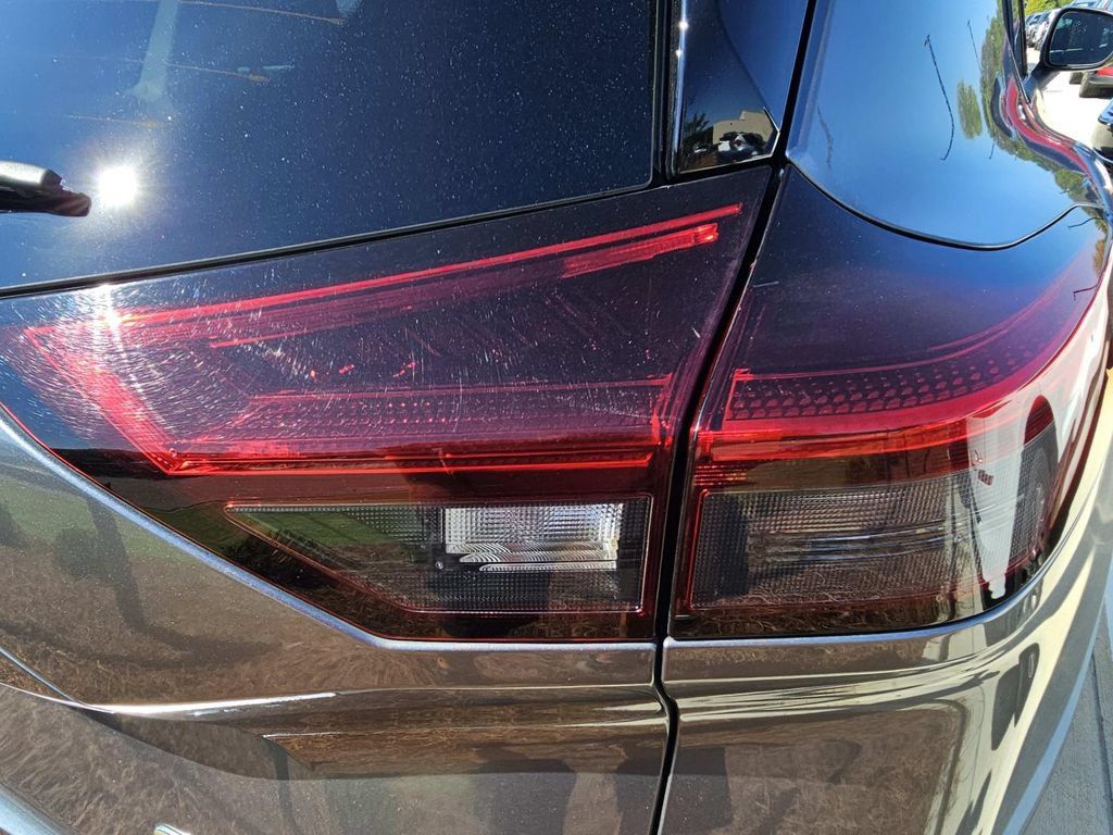 Used 2021 Nissan Rogue SV w/ Premium Package FWD image 17