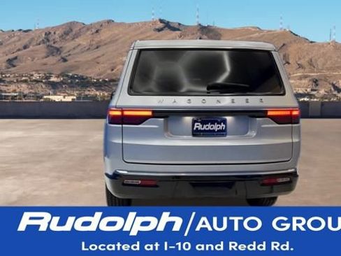 Used 2024 Jeep Wagoneer 4WD w/ HD Trailer Tow Package image 4