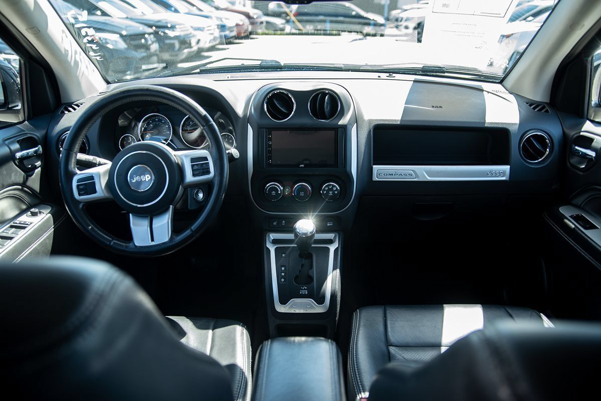 Used 2017 Jeep Compass High Altitude AWD/4WD image 18